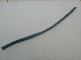VW PASSAT ÖN KAPI ALT ÇITASI SOL 13- BOEM 3G0837651C