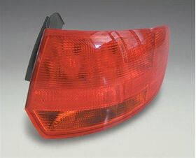AUDI A3 STOP LAMBASI DIŞ SAĞ 04-10 M.MARELLI 8P4945096