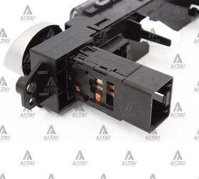 HYUNDAI i20 ORTA PANEL DÜĞME GRUBU (DÖRTLÜ+AIRBAG ONOFF + TRIP SWITCH) 09-12 HMC