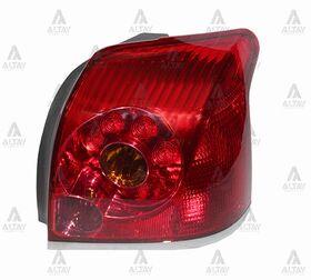 TOYOTA AVENSIS STOP LAMBASI DUYSUZ SAĞ 03-05 DEPO