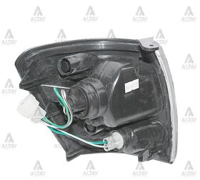 TOYOTA SİNYAL LAMBASI ÖN HILUX 02-04 SOL DEPO